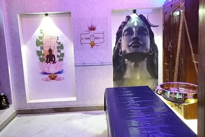 Avikarma Herbal Body Massage - What Is Avikarma Herbal Body Massage?