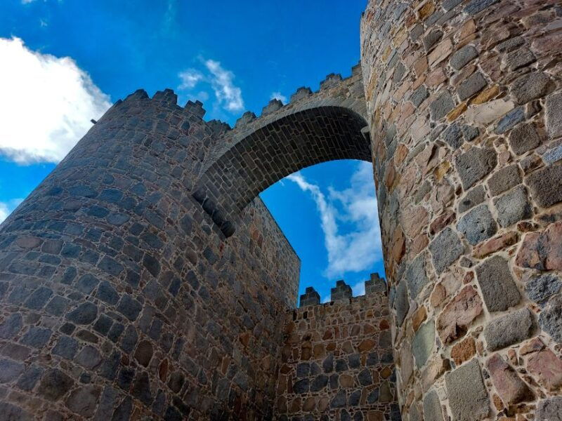 avila-private-tour-of-the-historic-center-and-basilica-of-san-vicente