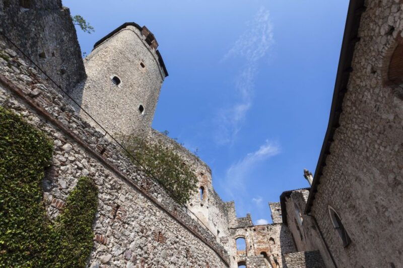 avio-avio-castle-entry-ticket