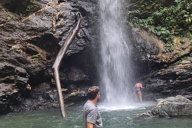 avocat-waterfall-tour-beach-stop-adventure