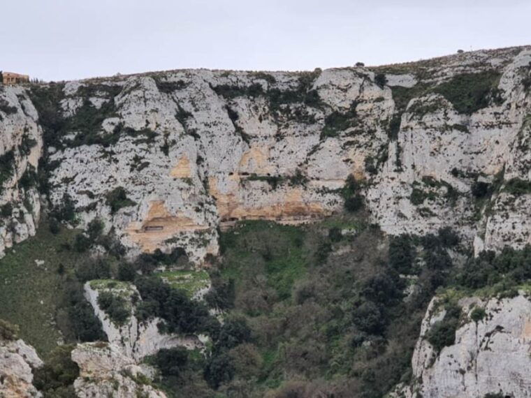 avola-cavagrande-del-cassibile-reserve-hiking-tour