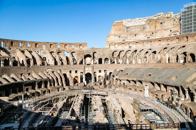 award-winning-colosseum-and-roman-forum-tour-with-local-guide-3