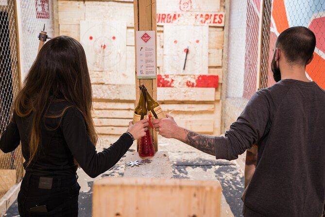 Axe Throwing 1 hour session - A Closer Look at the Axe Throwing Tour in Madrid