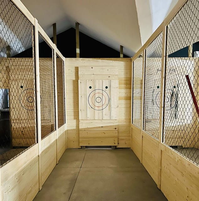 axe-throwing-experience-in-gdansk