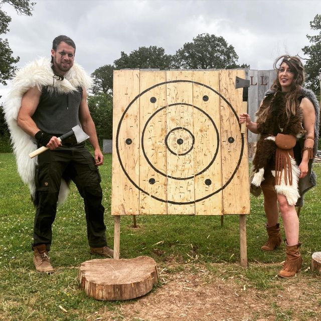axe-throwing-experience-unleash-your-inner-warrior