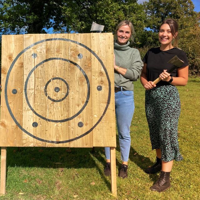 axe-throwing-experience-unleash-your-inner-warrior