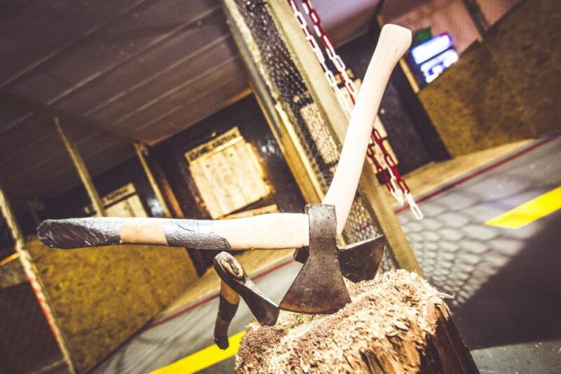 axe-throwing-krakow-in-axe-nation-the-1st-club-in-europe