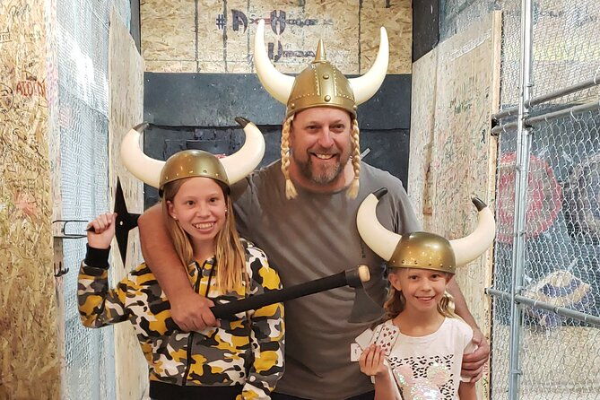 axe-throwing-las-vegas-fremont-street