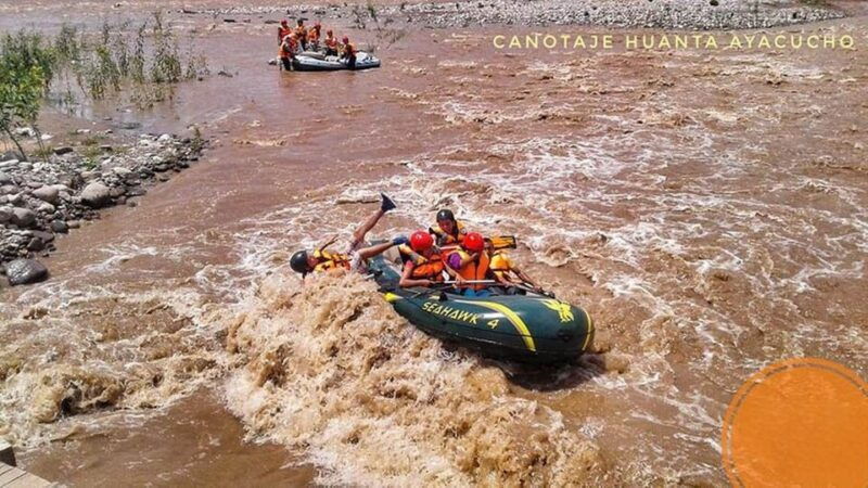 ayacucho-river-rafting-peru-canoeing