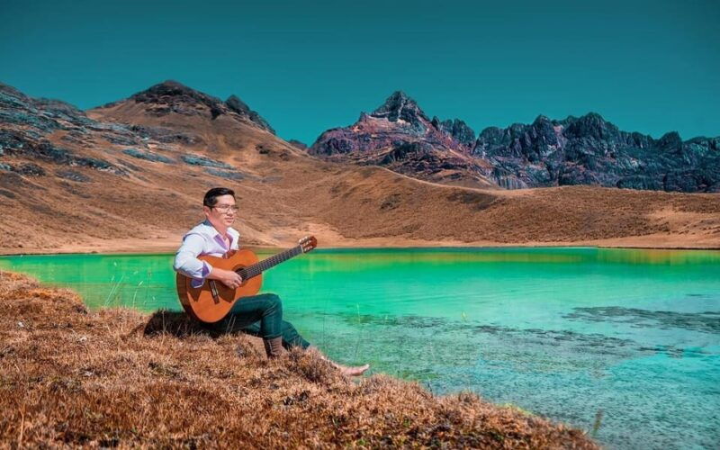 ayacucho-verdecocha-lagoon-emerald-lagoon