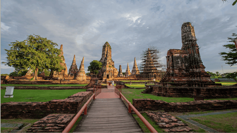 ayutthaya-one-day-famous-temples-bang-pa-in-palace-tour