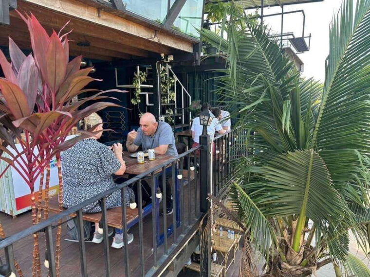 ayutthaya-sabieng-riverside-restaurant-travellers-lunch