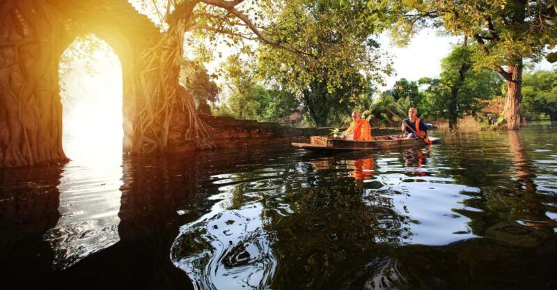ayutthaya-sunset-boat-unesco-temples-multi-language