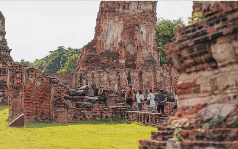 ayutthaya-unesco-heritage-temples-and-cafe-day-tour