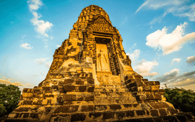 ayutthaya-unesco-heritage-temples-and-cafe-day-tour