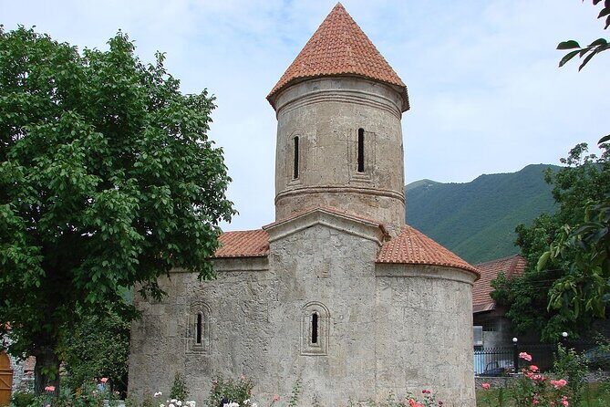 Azerbaijan tour in 2 days/Sheki+Lahij+Gabala up to Georgia Border - Key Points