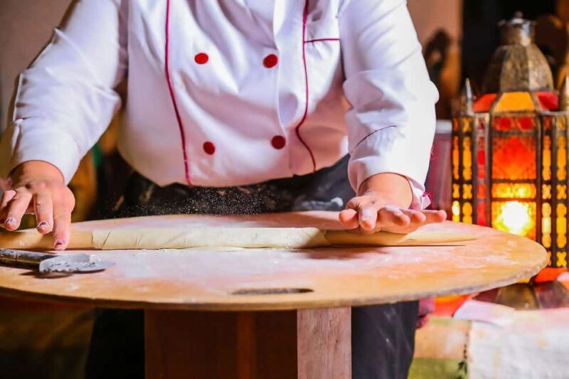 Azerbaijani Cooking Class & Old City Tour & Lunch - Exploring Historic Streets and Hidden Gems