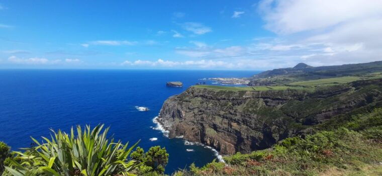 azores-explore-the-dramatic-crater-of-sete-cidades-3