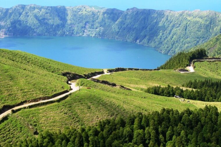 azores-sete-cidades-scenic-jeep-tour-from-ponta-delgada