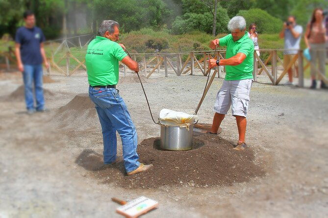 azores-shore-excursion-furnas-crater-volcano-and-hot-springs