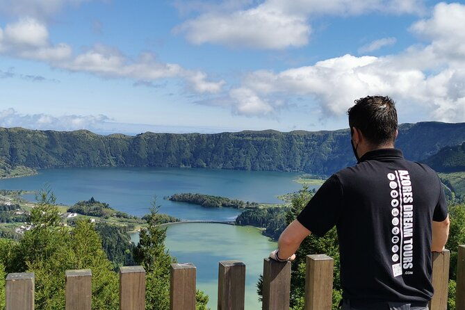 azores-shore-excursion-sete-cidades-blue-green-twin-crater-lakes