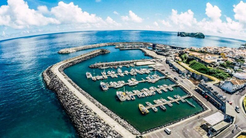 azores-whale-watching-and-islet-boat-tour