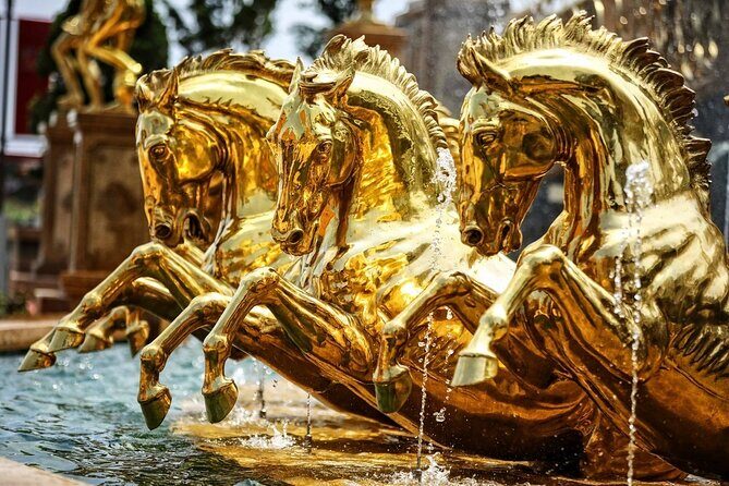 Ba Na Hills Golden Bridge Day Tour Include Lunch and Cable Car - Key Points