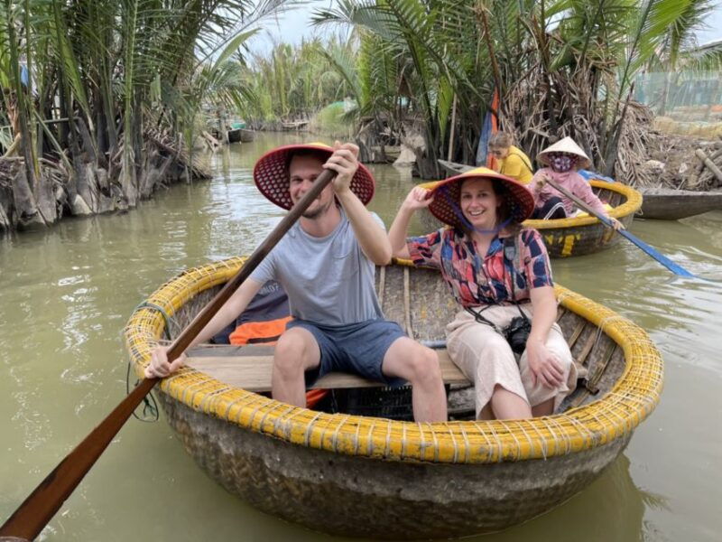 ba-tran-hoi-an-basket-boat-ride-in-water-coconut-forest