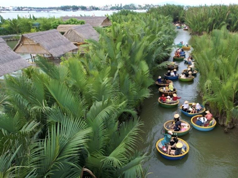 ba-tran-hoi-an-basket-boat-ride-in-water-coconut-forest