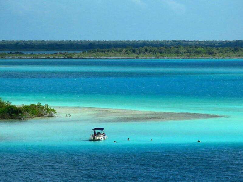 BACALAR THE SEVEN COLORS LAGOON - The Value of the Experience  