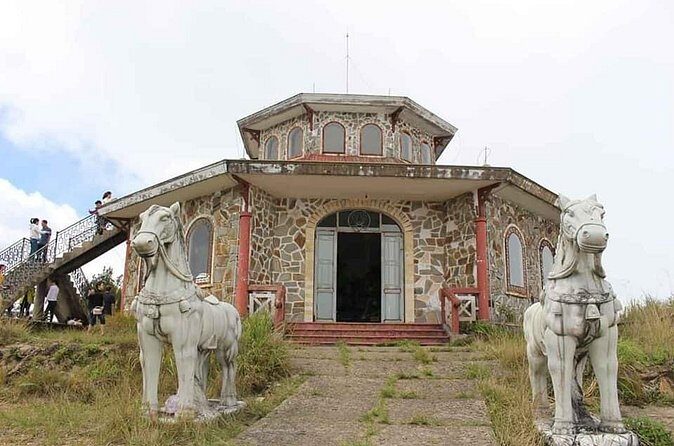 Bach Ma Park via Hai Van Pass Private Full-Day Trekking Tour - The Experience in Practice: What Travelers Can Expect