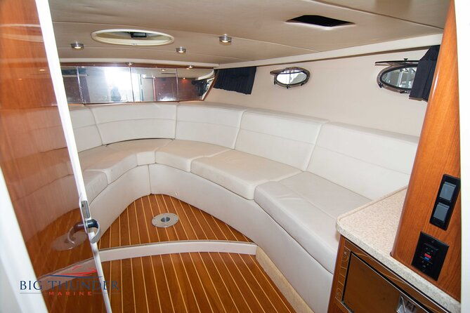 bachelorette-party-boat-charters-private-tour