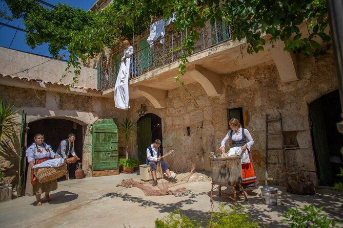 back-to-the-roots-ancient-island-interactive-experience