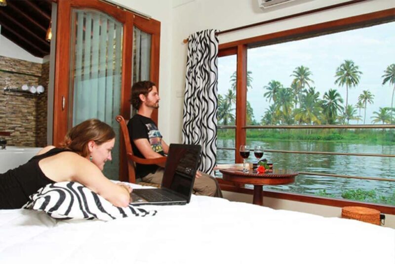 Backwater of Kerala Alleppey Houseboat Cruise Overnight Tour - FAQs