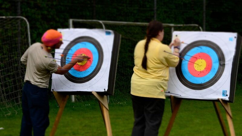 bad-bellingen-beginners-archery-course-in-the-park