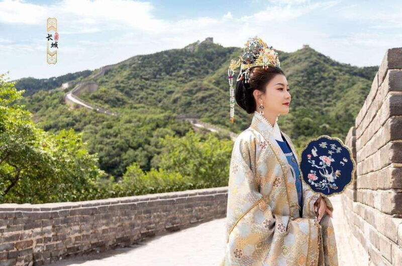 badaling-great-wall-official-hanfu-experience-rental