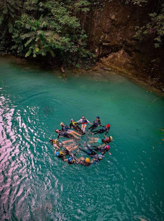 badian-canyoneering-kawasan-falls