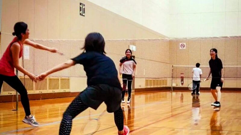 badminton-in-osaka-with-locals