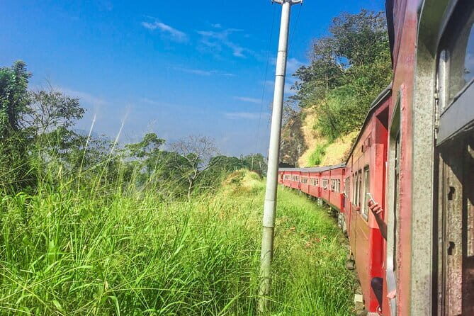 Badulla to Colombo train ride on (Train No: 1016 "Udarata Menike") - In-Depth Breakdown of the Experience