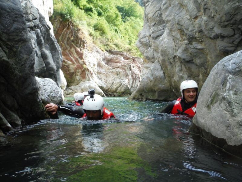 bagni-di-lucca-river-trekking-in-the-cocciglia-canyon