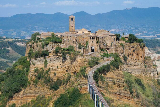 bagnoregio-orvieto-day-trip-from-rome-with-wine-tasting-lunch