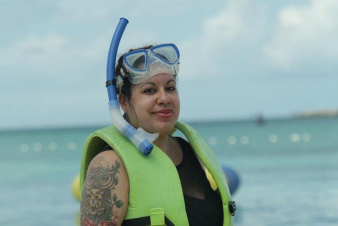 bahama-kayak-full-day-water-sports-package-at-junkanoo-beach