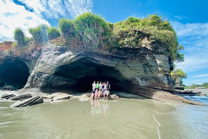 bahia-malaga-humpback-whale-watching-in-cali-colombia