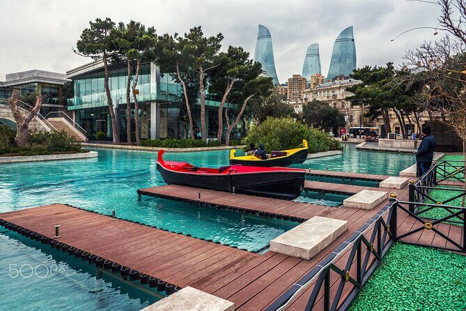 Baku City Sights Guided Night Walking Tour with Funicular - Who Will Love This Tour?