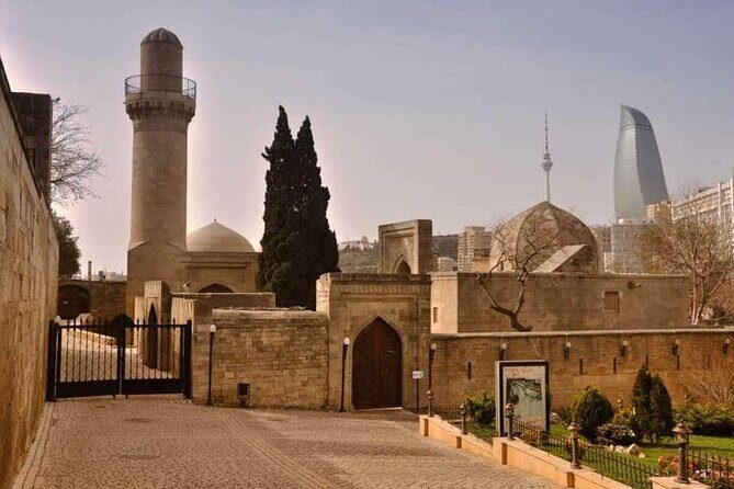 Baku City Tour with Guide Admission Include - The Sum Up: Who’s This Tour for?