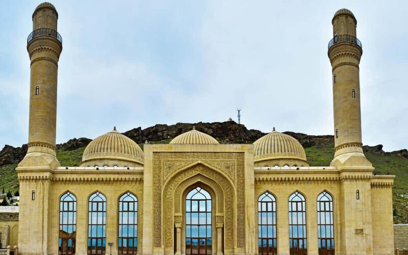 Baku: Discovery City Tour Culture, Architecture & Views - Additional Stops and Unique Sights