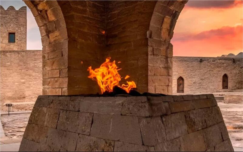 Baku: Gobustan Absheron Tour Entry Tickets included - Key Points