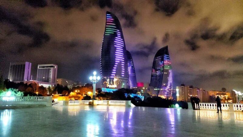 Baku: Night Tour with Flame Towers and Flag Square - FAQ
