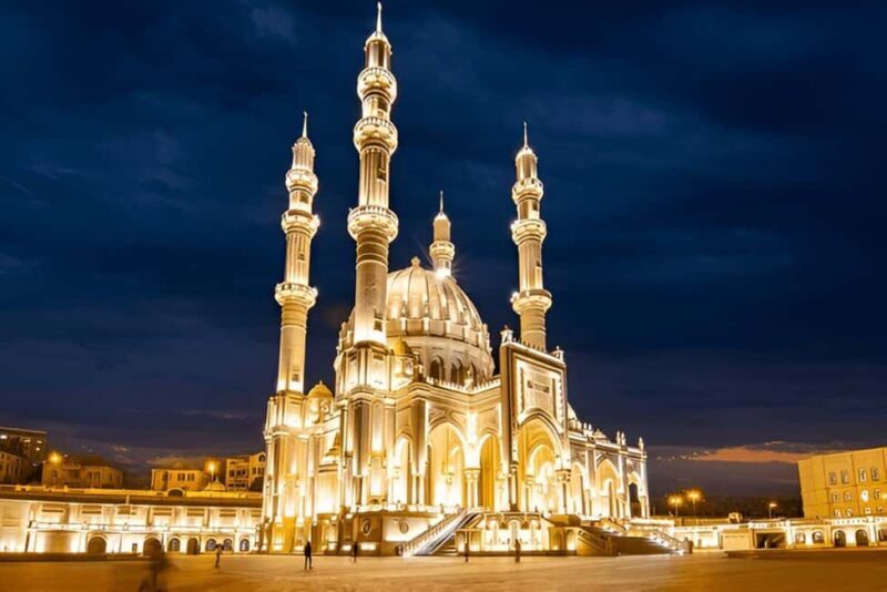 Baku: Night Tour with Old City, Highland Park, and Mosque - Experiencing Baku at Night: What To Expect