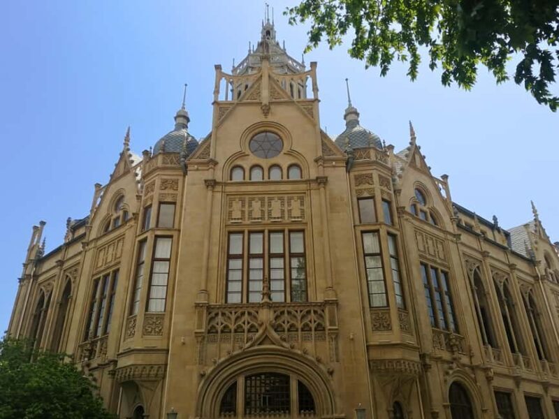 Baku: Old City Icherisheher & City Center tour - Key Points